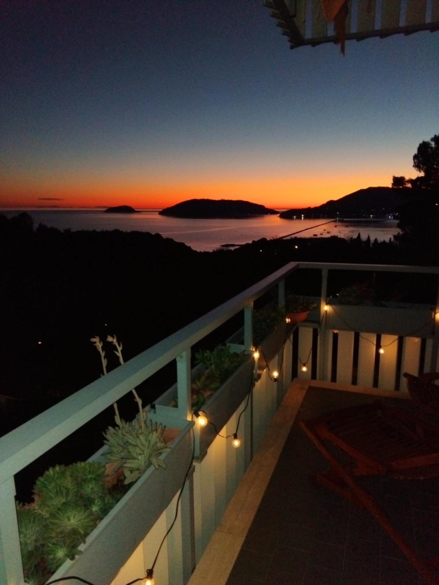 Vista Sul Blu ,Baia Blu, Lerici公寓 外观 照片